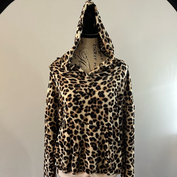 Faded Rose Tops - Faded Rose Leopard Print Fleece Hoodie. Kangaroo pocket. New with Tags. Medium